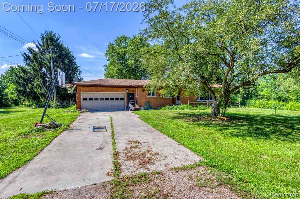 Homes For Sale - 9805 Dolan Road <br/> Columbus, MI 48063