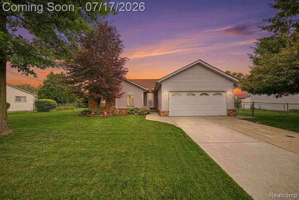 Homes For Sale - 33890 Walter Street <br/> Clinton Township, MI 48035