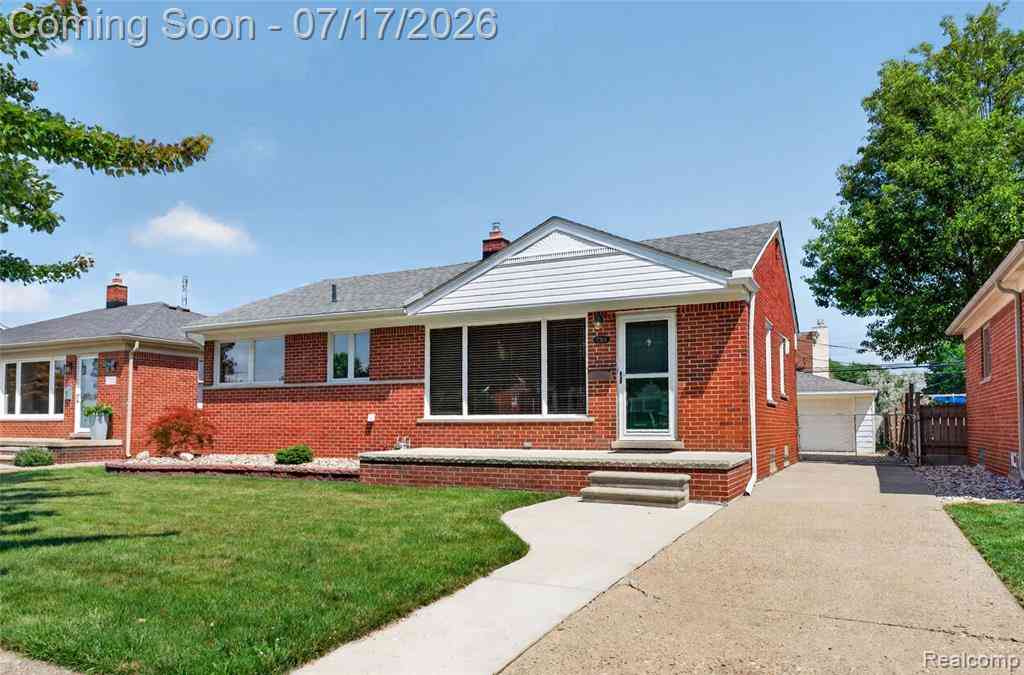 Homes For Sale - 17104 Englewood Avenue <br/> Allen Park, MI 48101