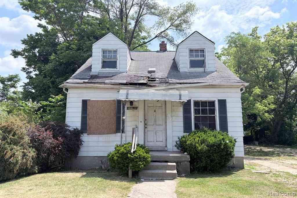 Homes For Sale - 13536 Ashton Road <br/> Wayne County, Detroit, MI 48223