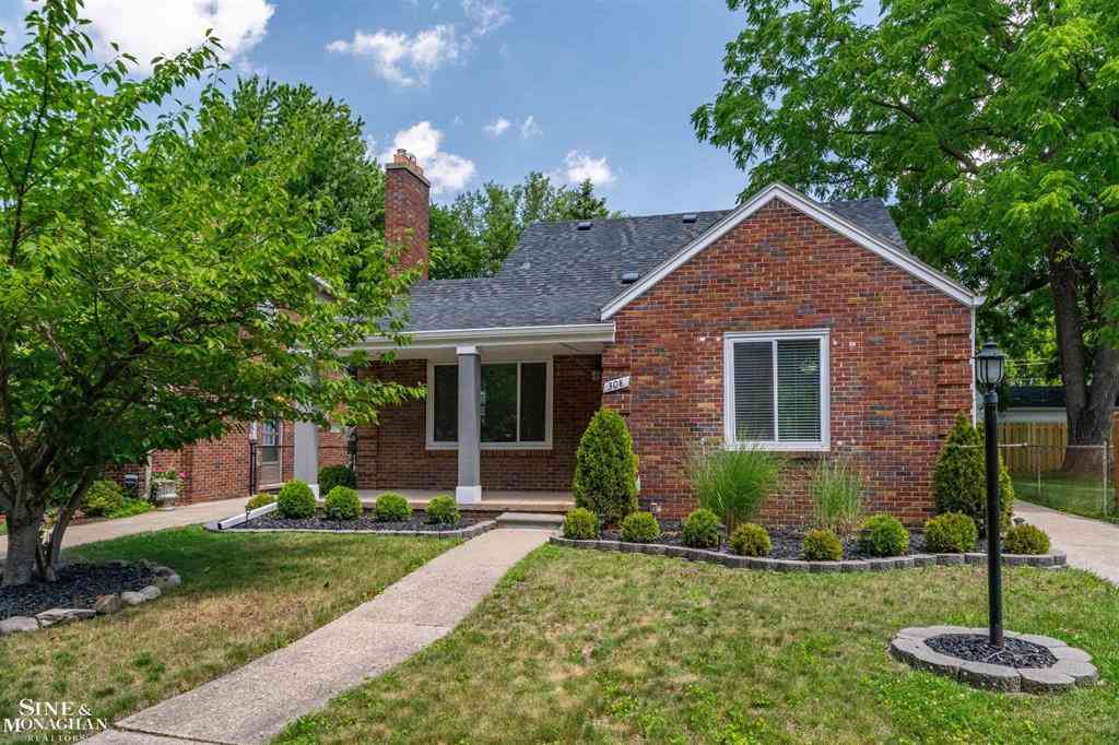 Homes For Sale - 308 Ridgemont Road <br/> Grosse Pointe, MI 48236