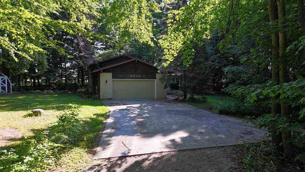 Homes For Sale - 8800 Golfside Court <br/> Isabella County, Shepherd, MI 48883