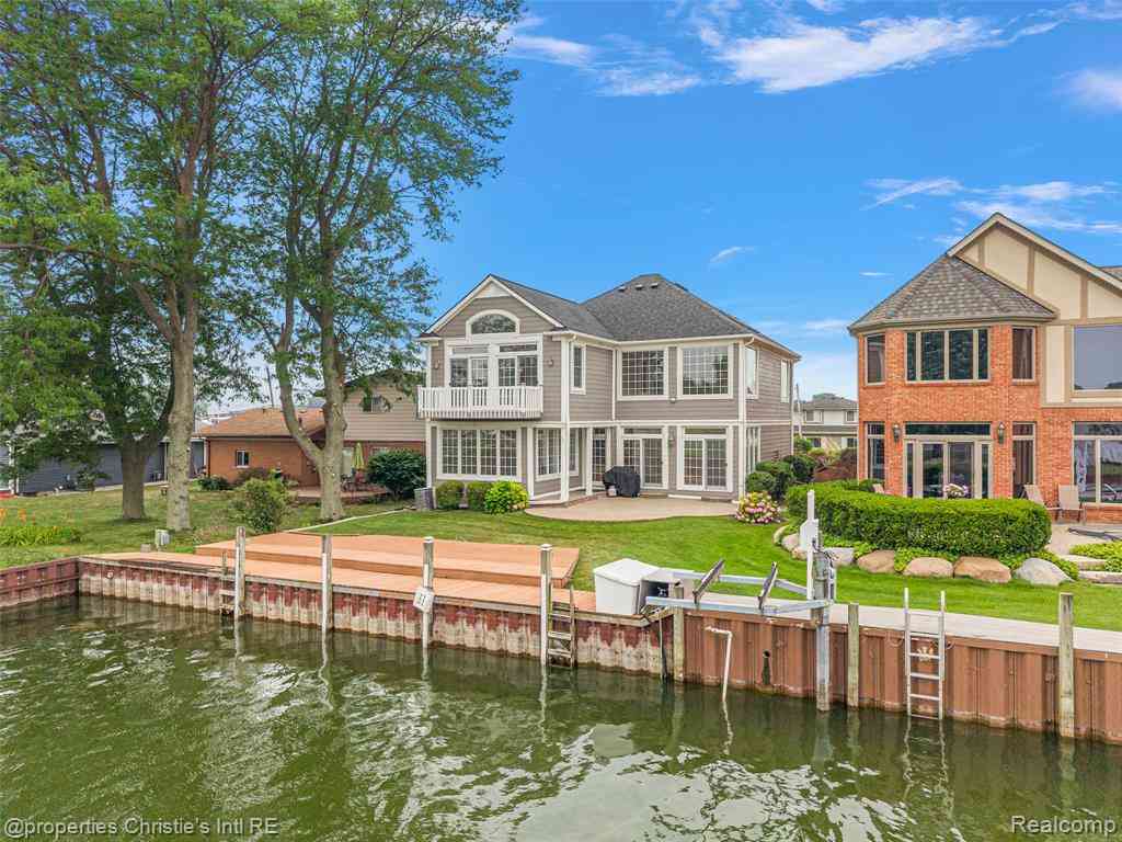 Homes For Sale - 31975 Riverdale Street <br/> Harrison Township, MI 48045