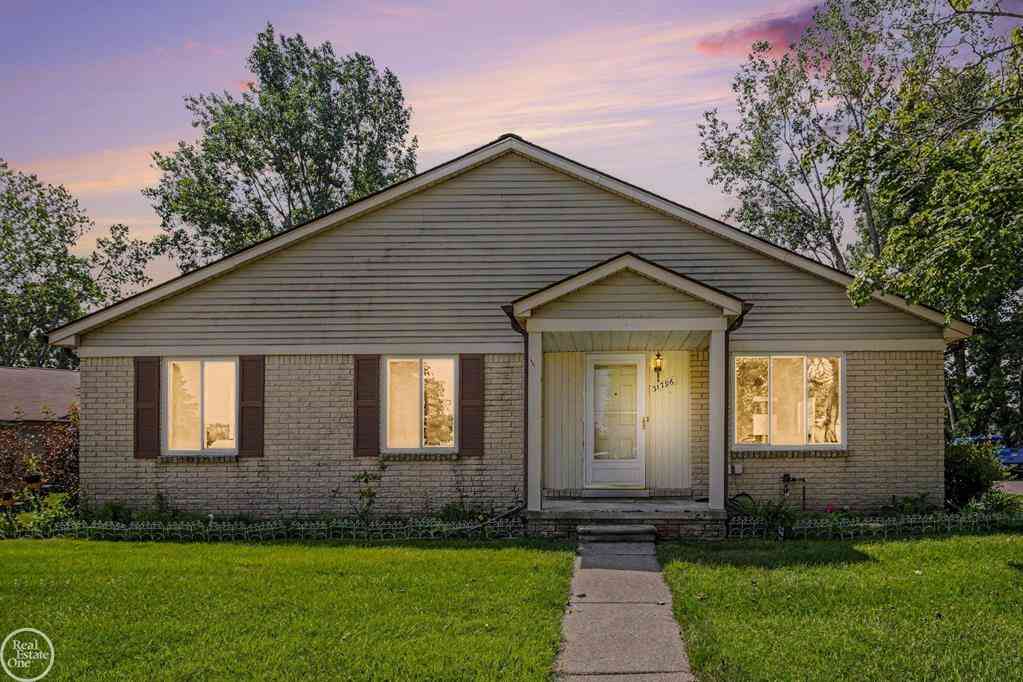 Condo For Sale - 31796 Breezeway  <br/> New Baltimore, MI 48047