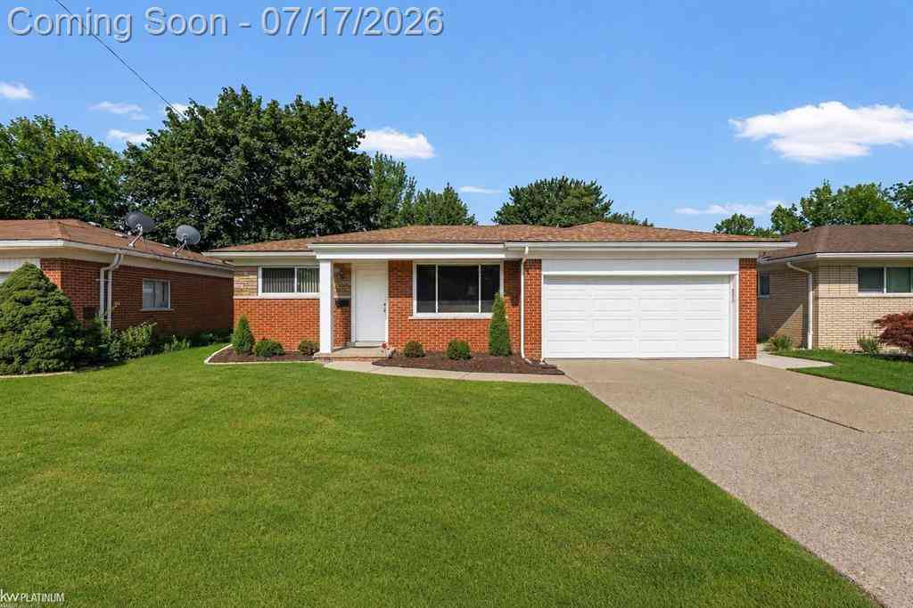 Homes For Sale - 29345 Ridgefield Avenue <br/> Warren, MI 48088