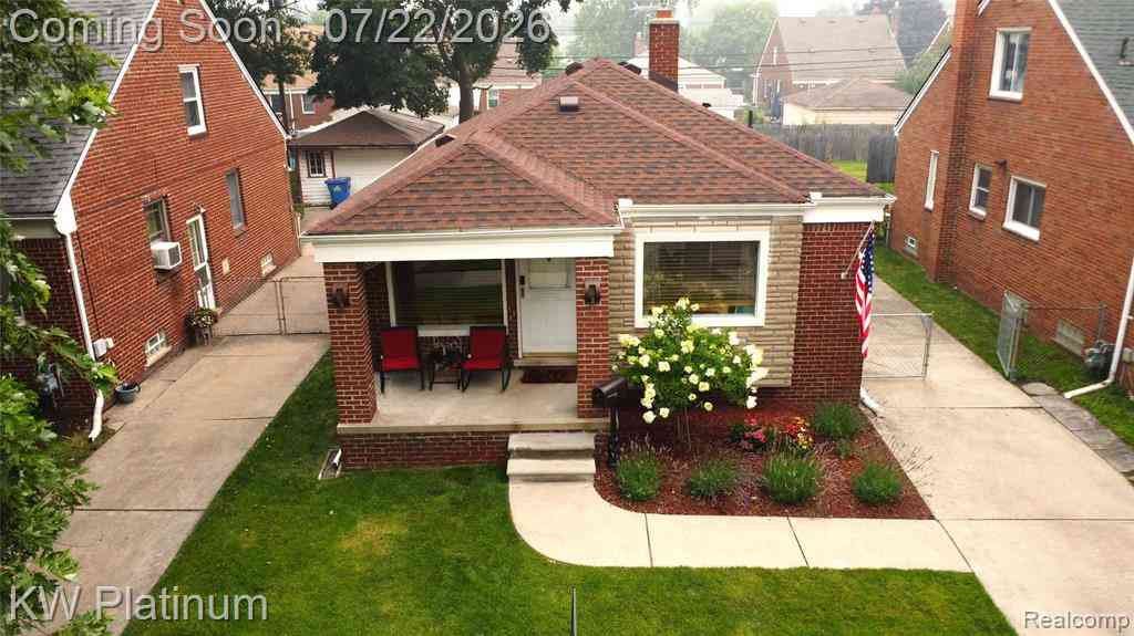 Homes For Sale - 15594 Russell Avenue <br/> Allen Park, MI 48101