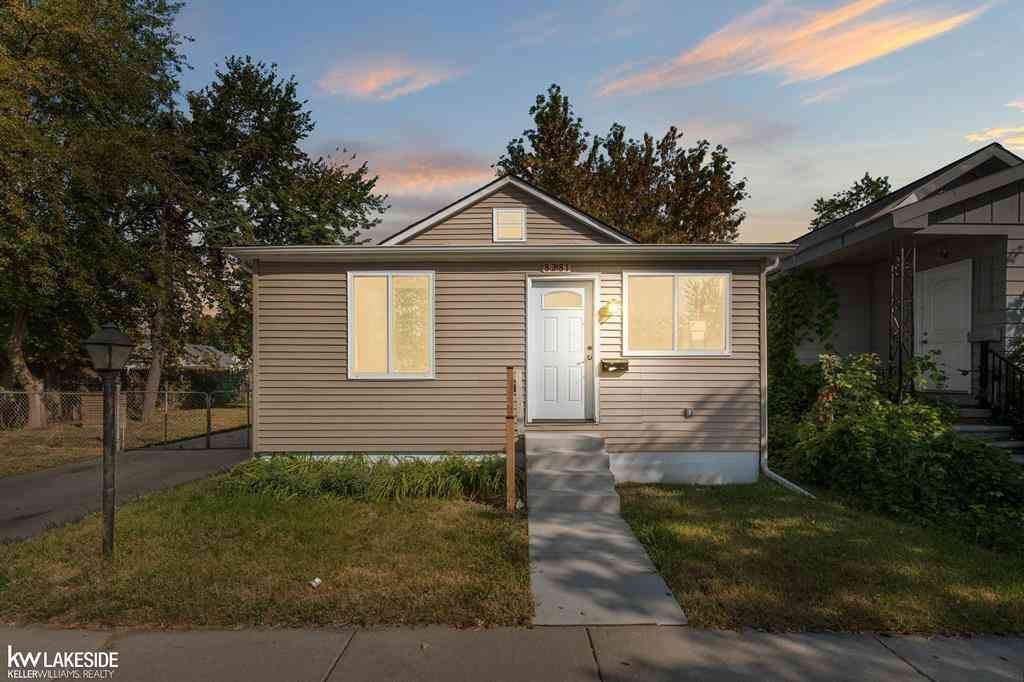 Homes For Rent - 8281 Meadow Avenue <br/> Warren, MI 48089