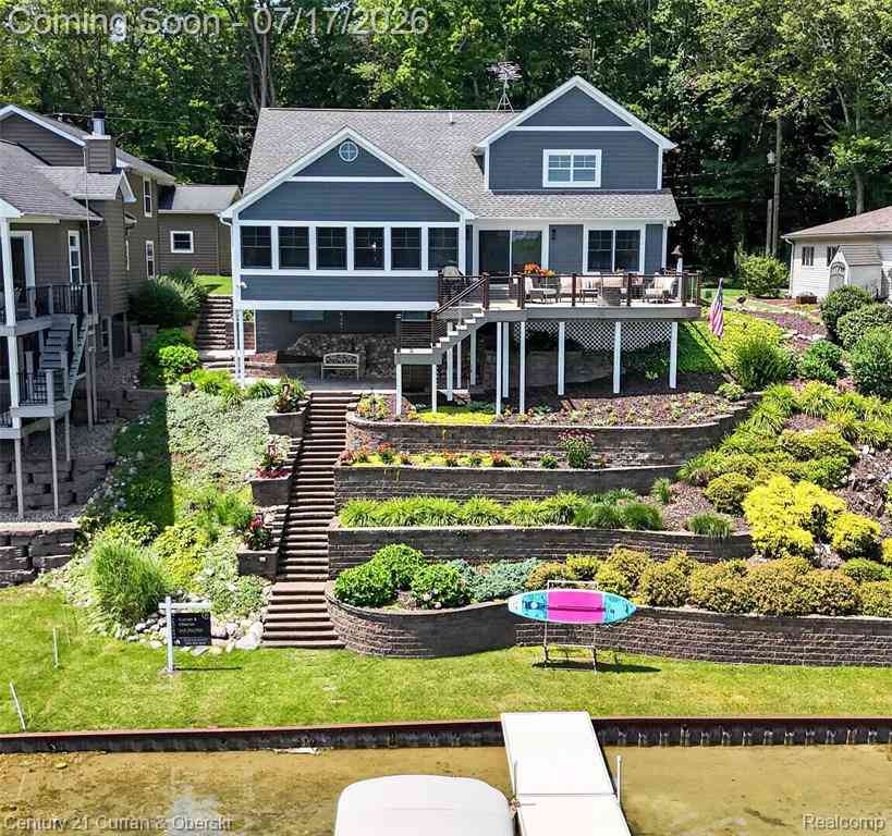 Homes For Sale - 2770 Cozy Cove <br/> Grass Lake, MI 49240