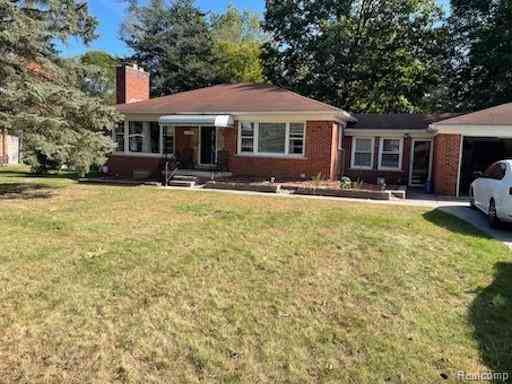 Homes For Sale - 23409 Ranch Hill Drive W W<br/> Oakland County, Southfield, MI 48033