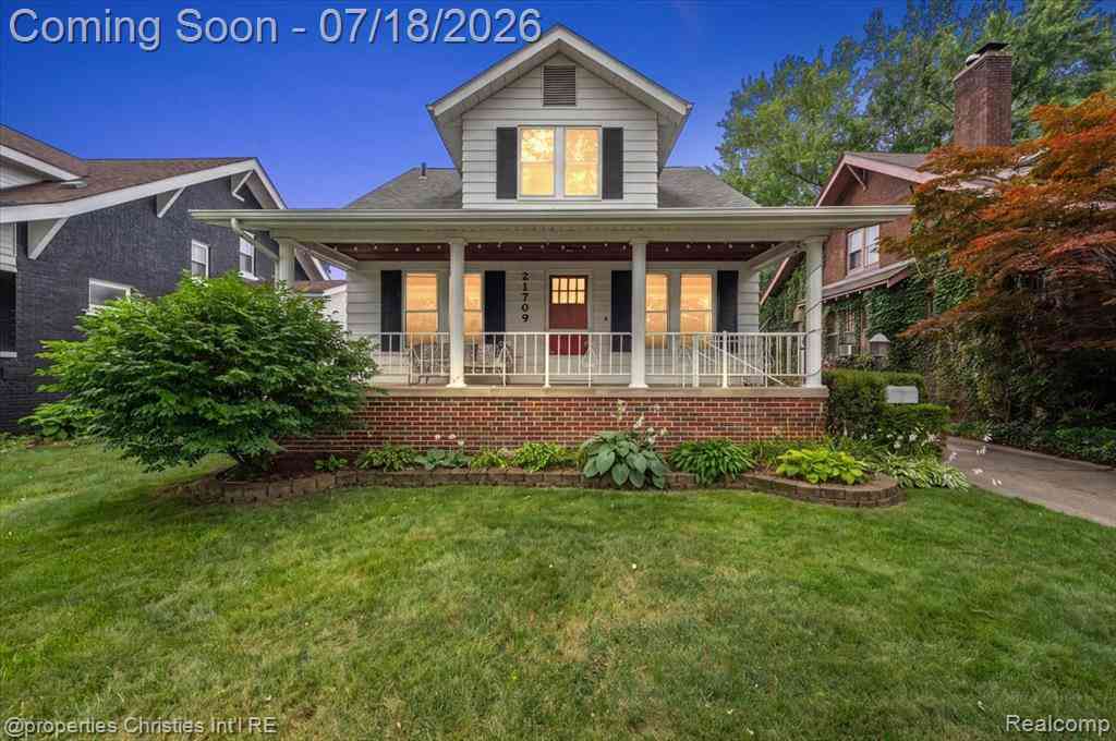 Homes For Sale - 21709 Tenny Street <br/> Dearborn, MI 48124