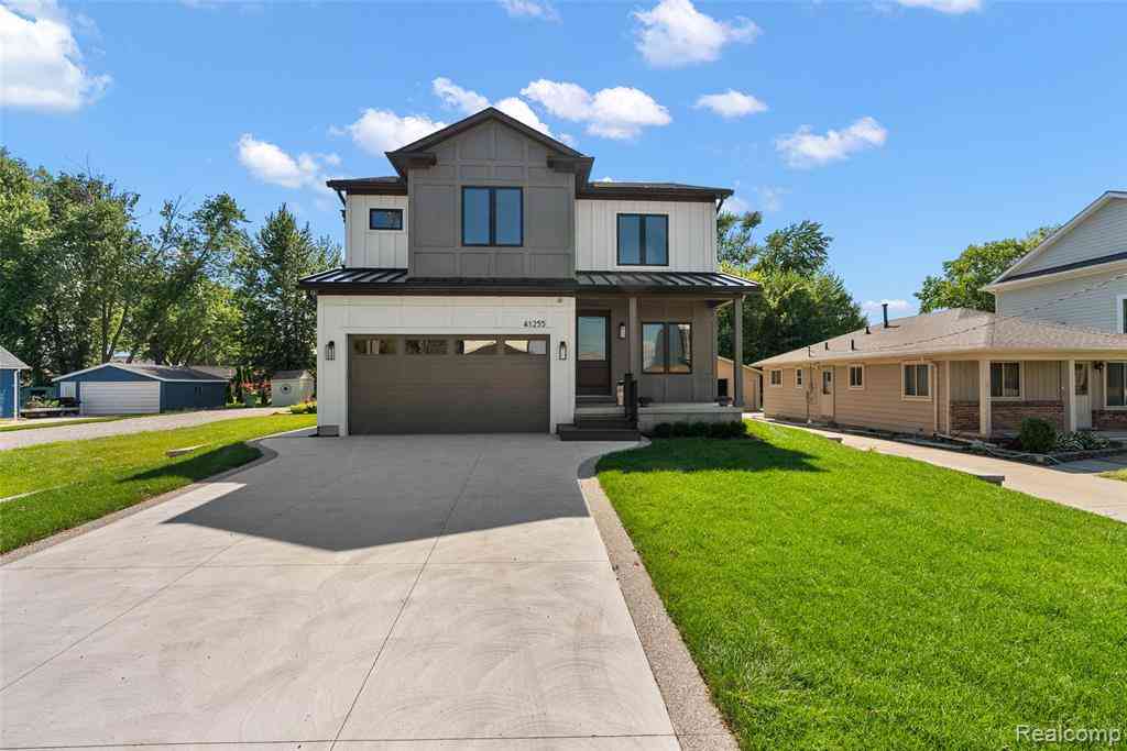 Homes For Sale - 41255 Conger Bay Drive <br/> Macomb County, Lake Twp, MI 48045