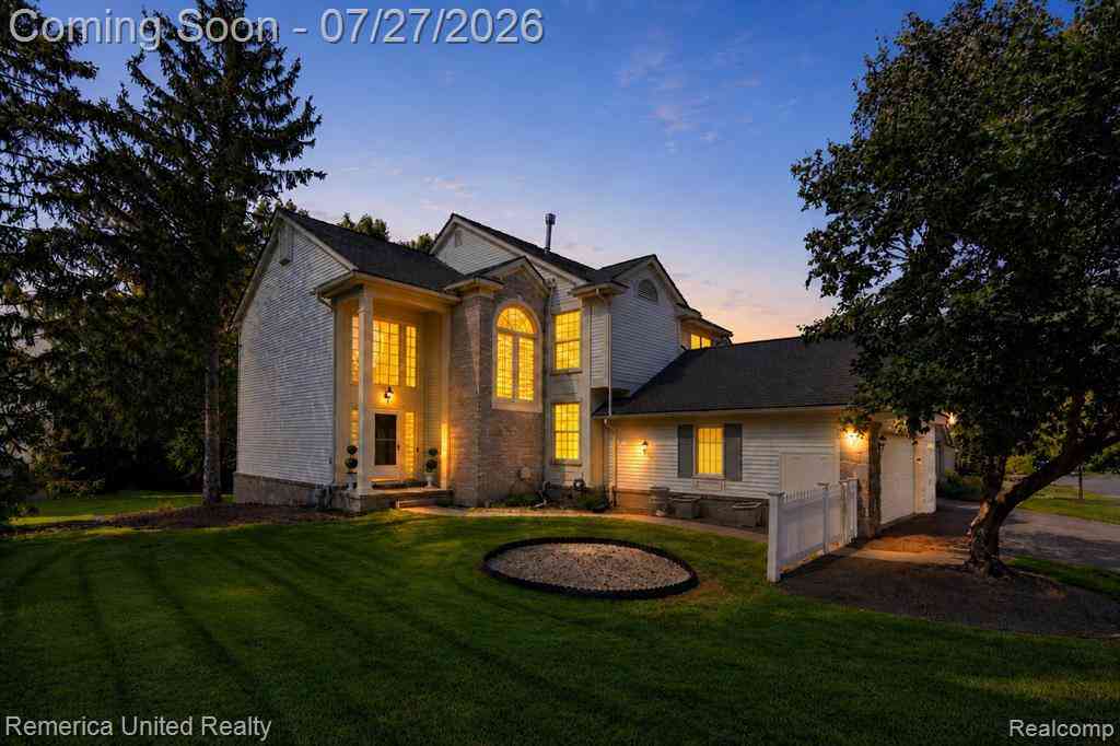 Condo For Sale - 7112 Winding Brook Court Court  #30<br/> West Bloomfield, MI 48322