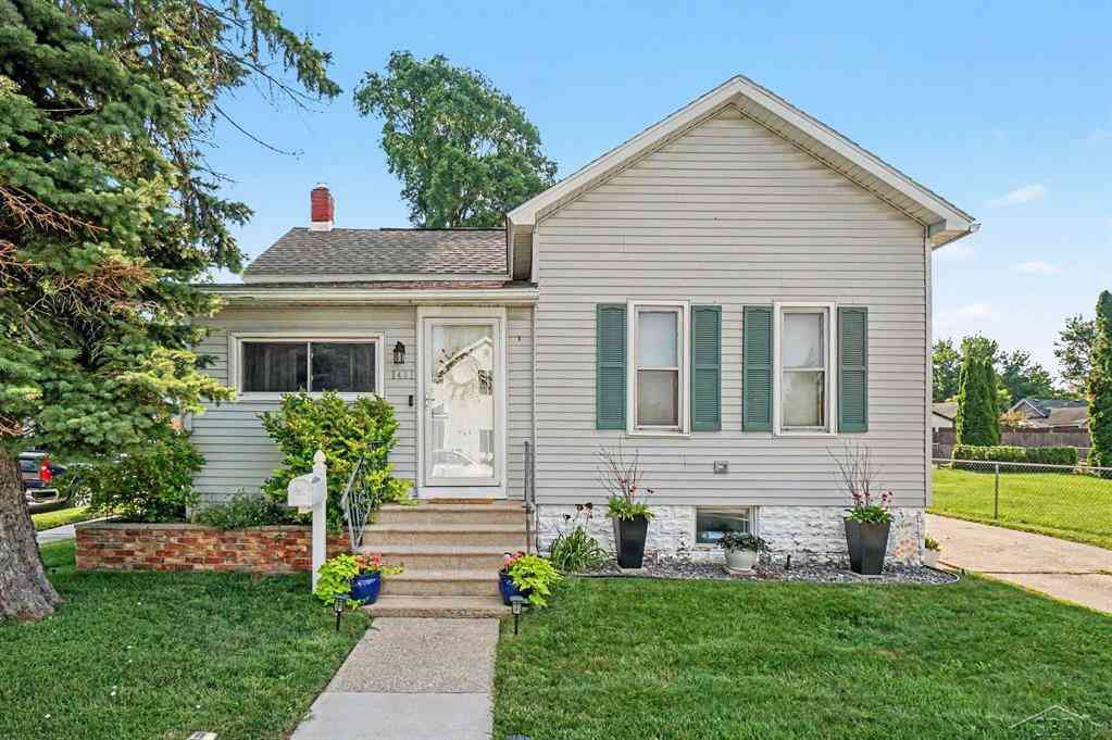 Homes For Sale - 1401 Wilson Street <br/> Bay City, MI 48708