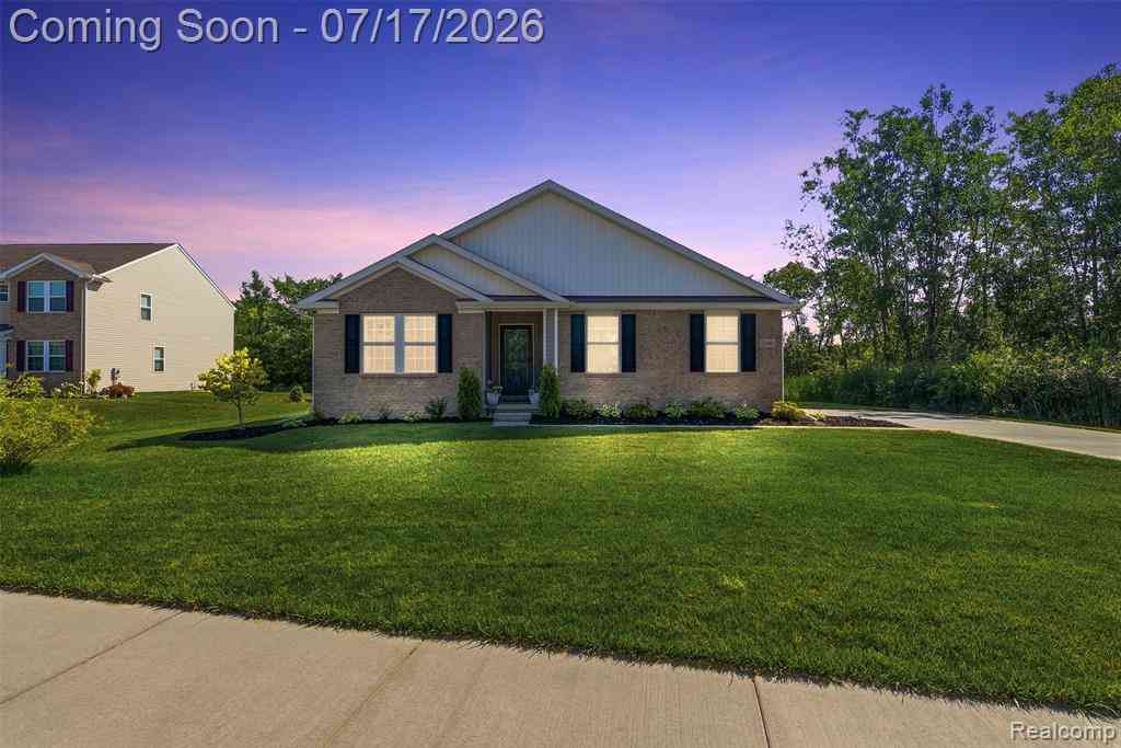 Homes For Sale - 2340 Scenic Hollow Drive <br/> Genesee County, Grand Blanc, MI 48439