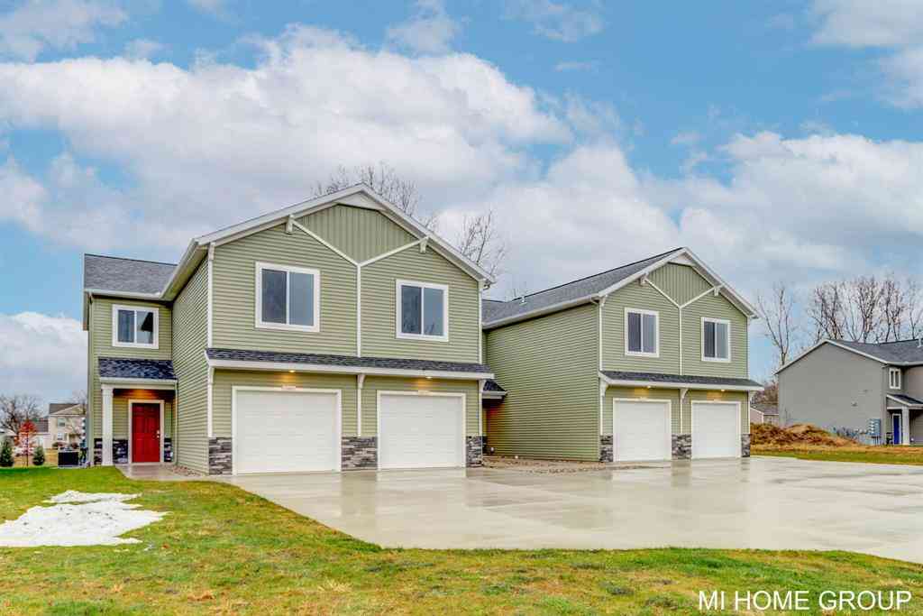 Condo For Sale - 13680 Signature Drive <br/> Holland, MI 49424