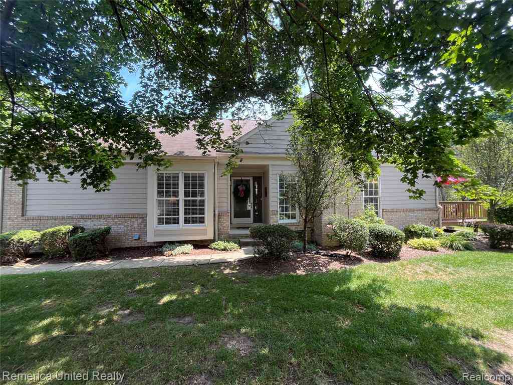 Condo For Sale - 39677 Muirfield Lane <br/> Wayne County, Northville, MI 48168