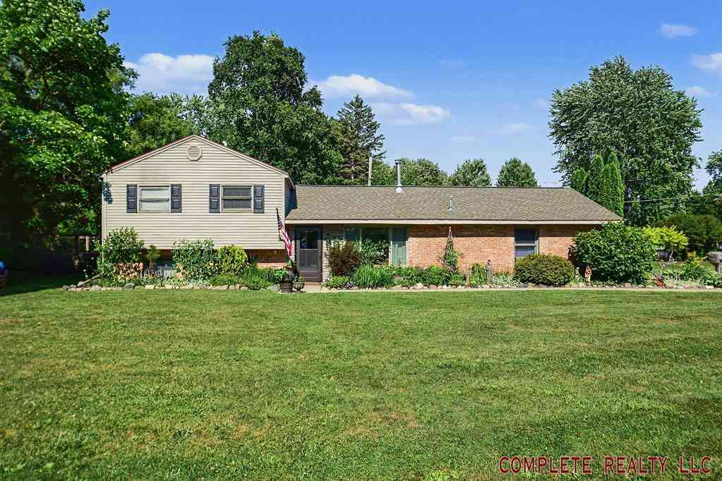 Homes For Sale - 1318 N Jackson Street <br/> Lapeer, MI 48446