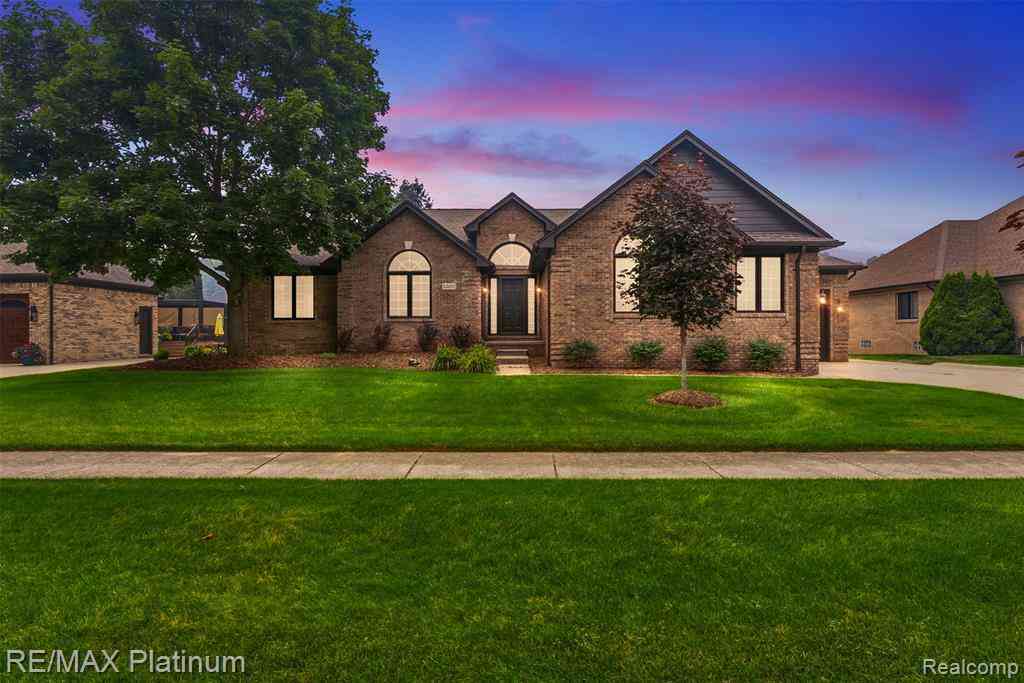 Homes For Sale - 52655 Chestnut Grove Lane <br/> Utica, MI 48316