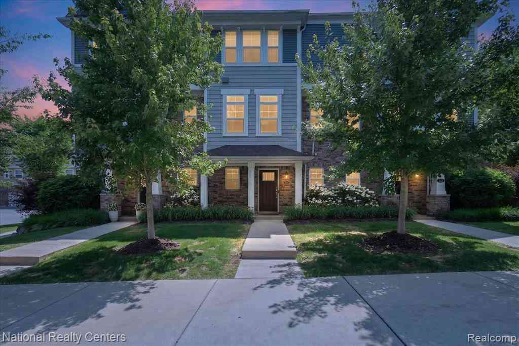 Condo For Sale - 565 Jenny Way <br/> Livingston County, Brighton, MI 48116