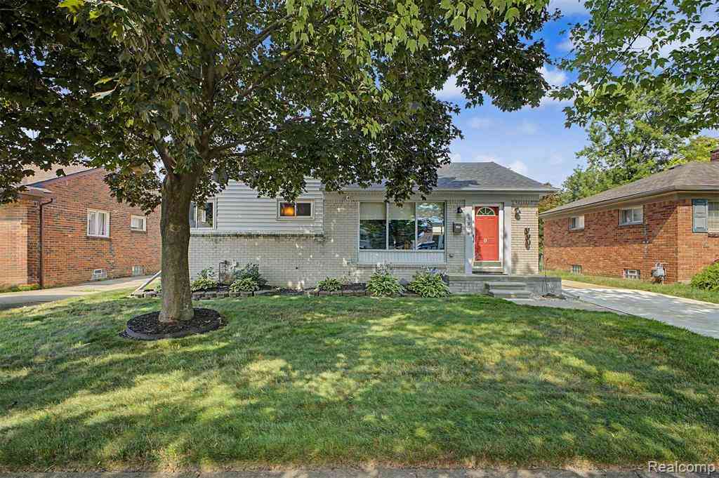 Homes For Sale - 9904 Fox Avenue <br/> Allen Park, MI 48101