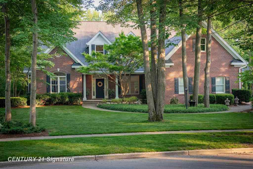 Homes For Sale - 1506 Foxwood Drive <br/> Midland, MI 48642