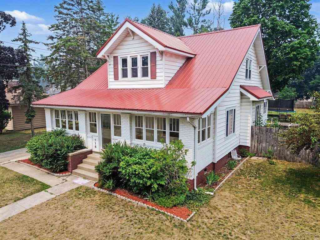 Homes For Sale - 116 W Wheaton Avenue <br/> Clare County, Clare, MI 48618
