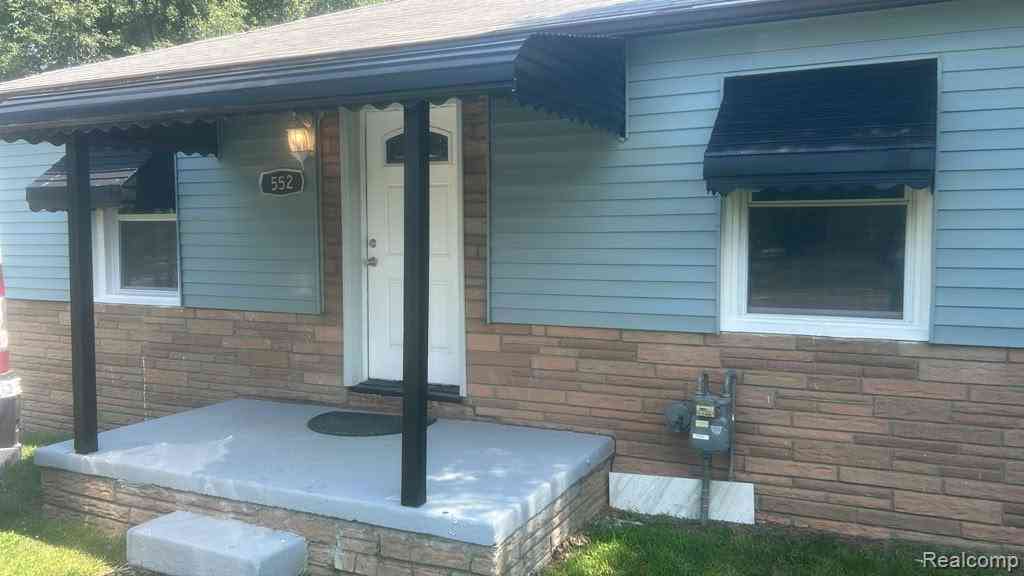 Homes For Sale - 552 N Harris Road <br/> Ypsilanti, MI 48198