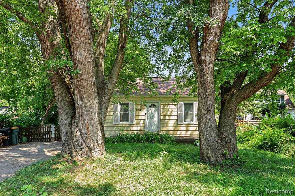 Homes For Sale - 21408 Collingham Avenue <br/> Farmington, MI 48336