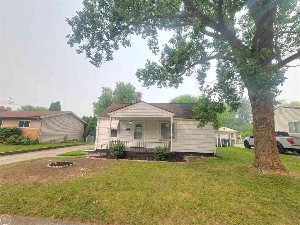 Homes For Rent - 24203 Pingree Avenue <br/> Macomb County, Warren, MI 48089