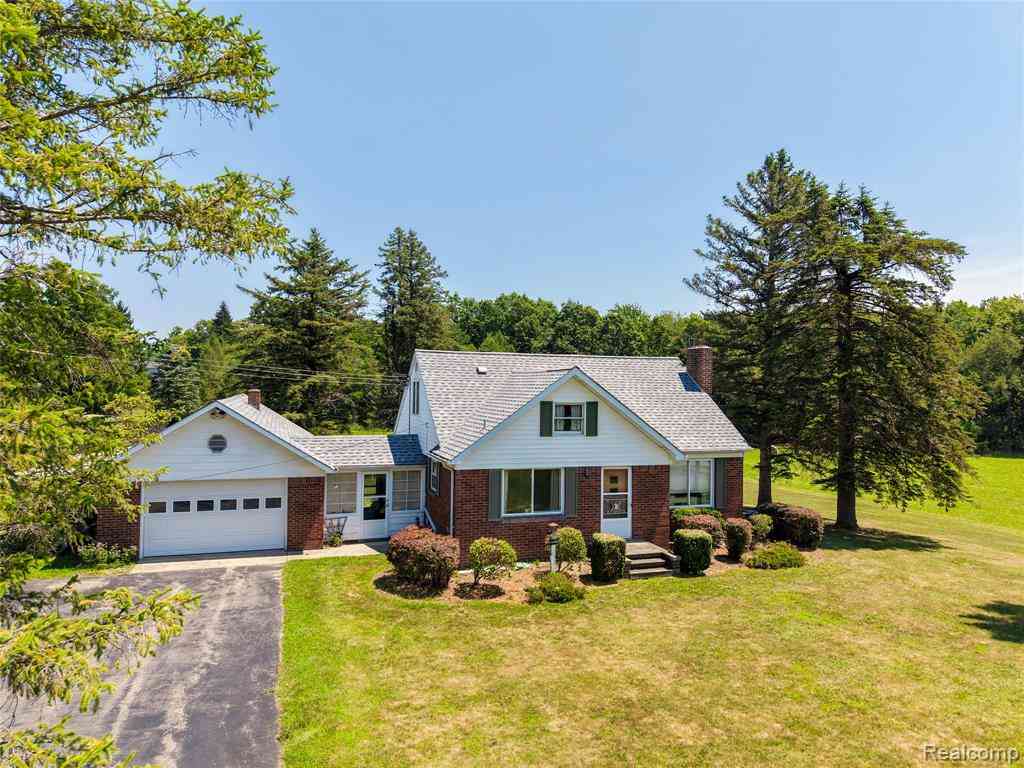Homes For Sale - 11651 S New Lothrop Road <br/> Shiawassee County, Durand, MI 48429