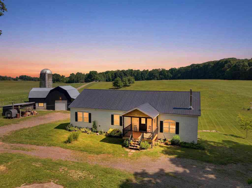 Homes For Sale - 16594 12 Mile Rd Road <br/> Leroy, MI 49655