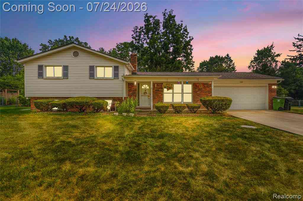 Homes For Sale - 5108 Shelbyshire Drive <br/> Utica, MI 48316