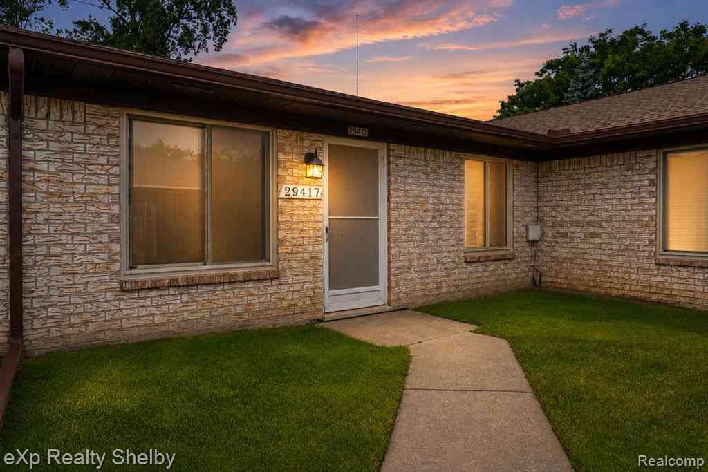 Condo For Sale - 29417 Park Place Drive <br/> Warren, MI 48093