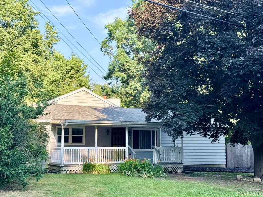 Homes For Sale - 129 Morrow Street <br/> Kalamazoo, MI 49048