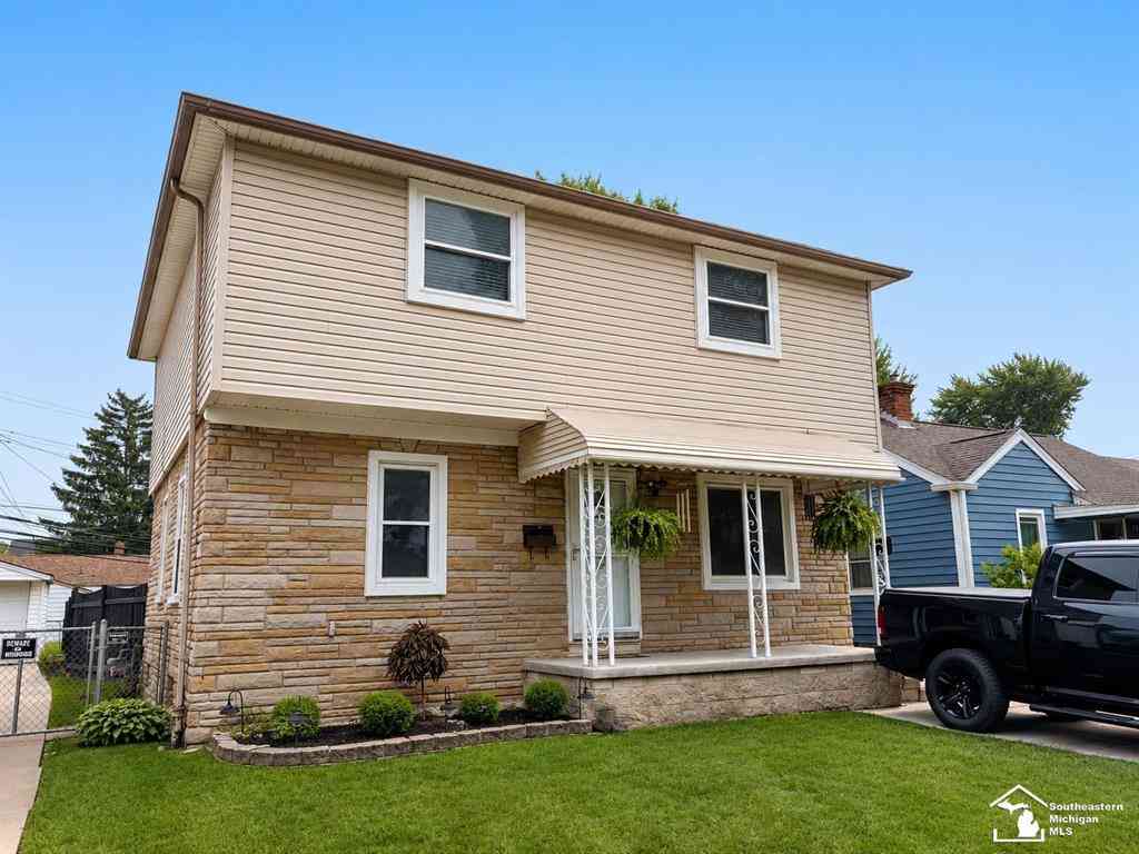 Homes For Sale - 1099 Cora Street <br/> Wyandotte, MI 48192