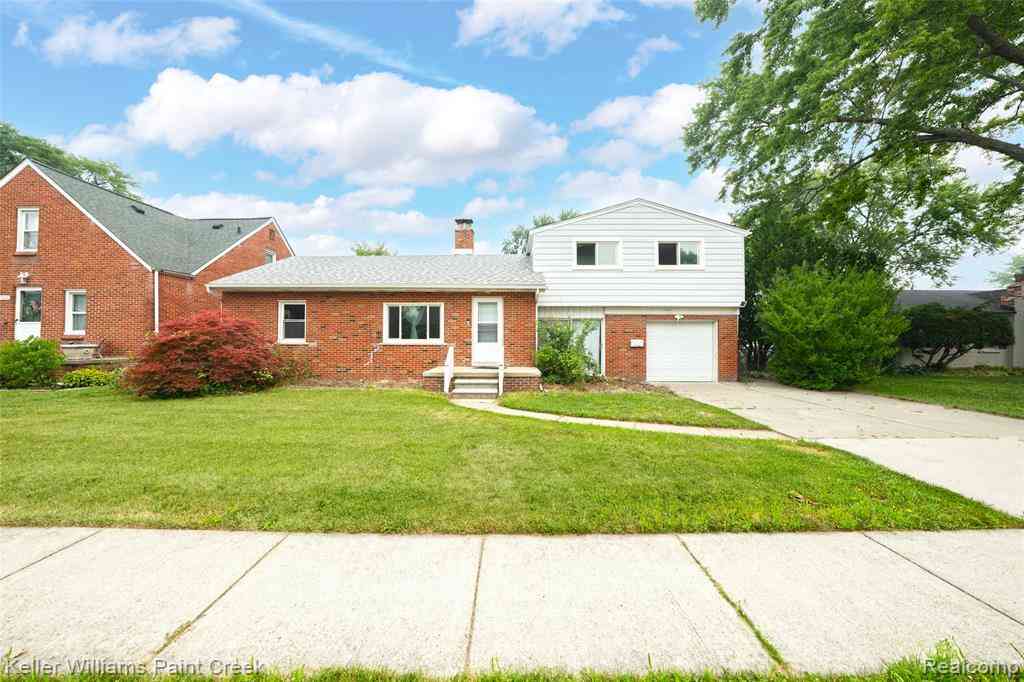 Homes For Sale - 17197 Forest Avenue <br/> Eastpointe, MI 48021