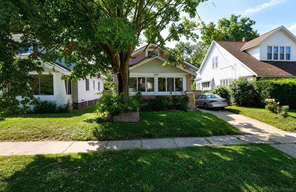 Homes For Sale - 430 Knapp Street <br/> Grand Rapids, MI 49505