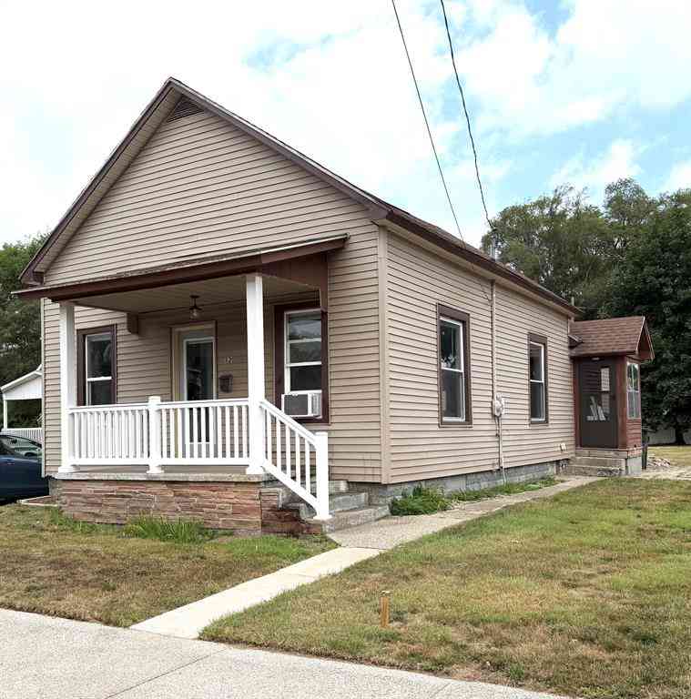 Homes For Sale - 52 Iona Avenue <br/> Muskegon County, Muskegon, MI 49442