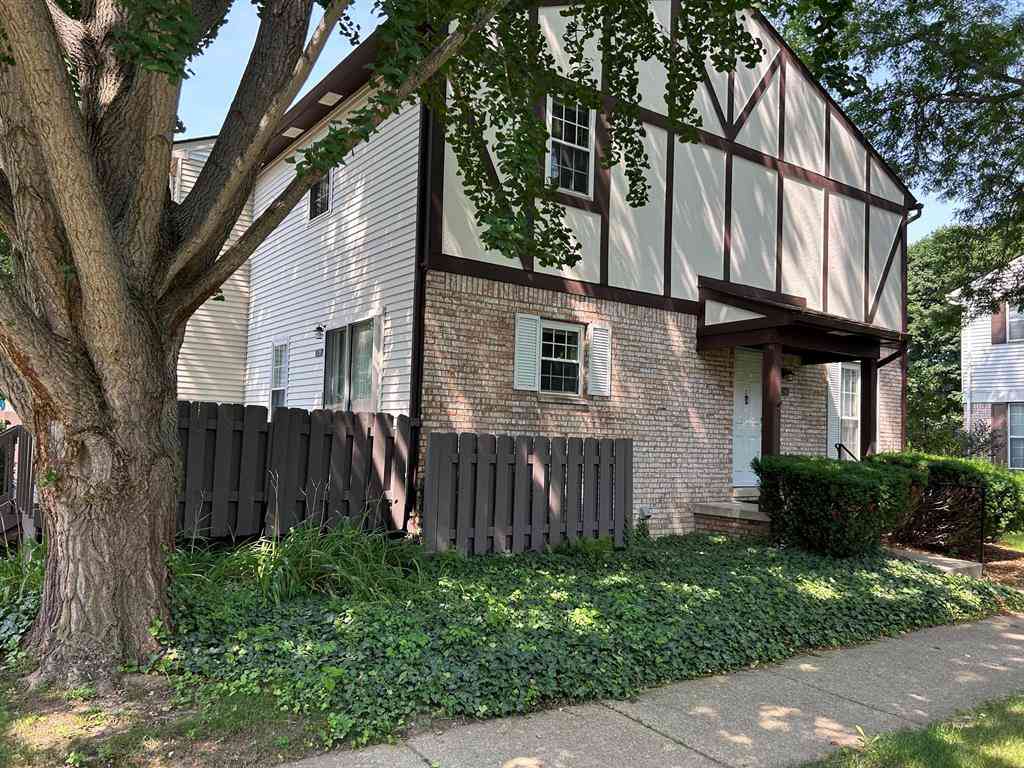 Condo For Sale - 3288 Alpine Drive <br/> Ann Arbor, MI 48108