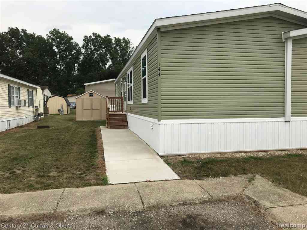 Homes For Sale - 6564 E Michigan Avenue  #144<br/> Saline, MI 48176