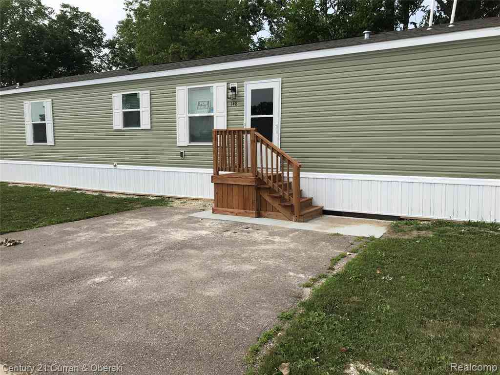 Homes For Sale - 6564 E Michigan Avenue  #148<br/> Saline, MI 48176