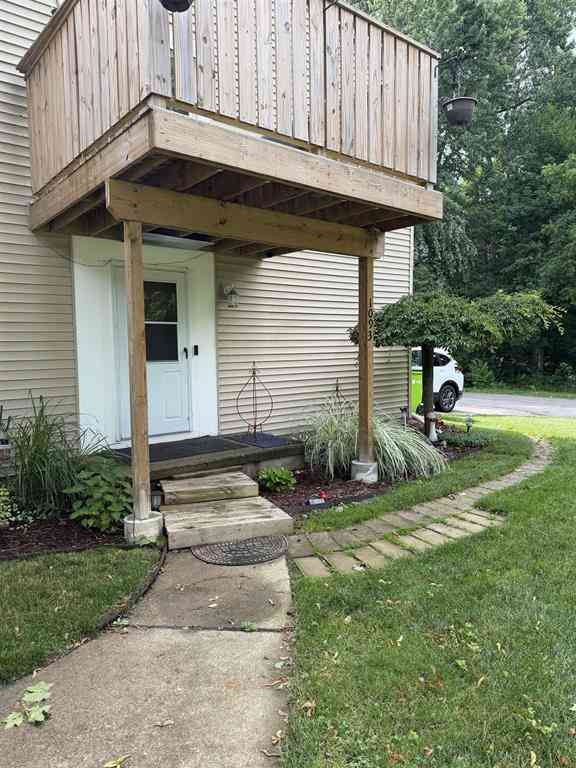 Condo For Sale - 1093 Green Meadows Drive <br/> Genesee County, Grand Blanc, MI 48439