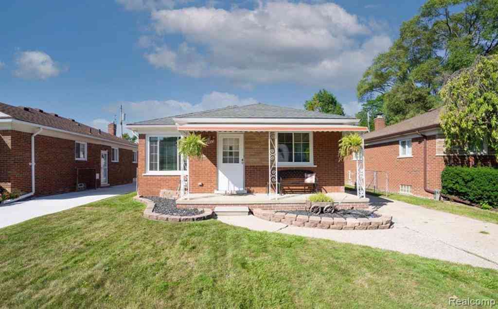Homes For Sale - 22027 Trombly Street <br/> Saint Clair Shores, MI 48080