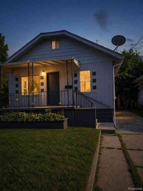 Homes For Sale - 741 Freeman Avenue <br/> Flint, MI 48507