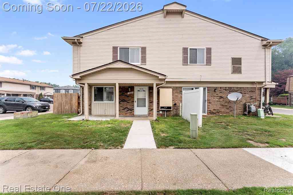 Condo For Sale - 15588 Dupage Boulevard <br/> Taylor, MI 48180