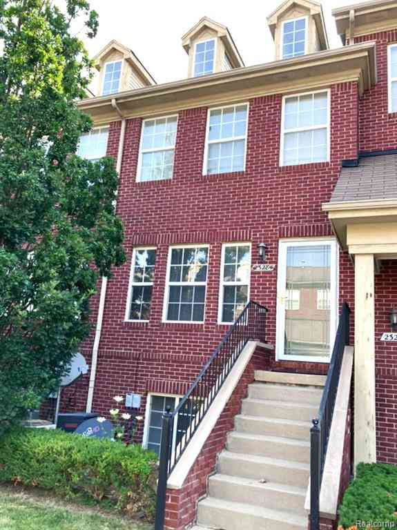 Condo For Rent - 23284 Cornerstone Village Drive <br/> Southfield, MI 48075