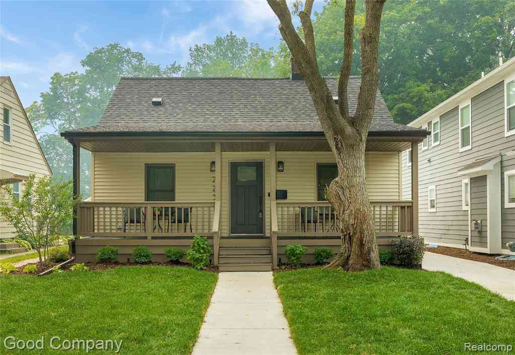 Homes For Sale - 223 N Alexander Avenue <br/> Royal Oak, MI 48067