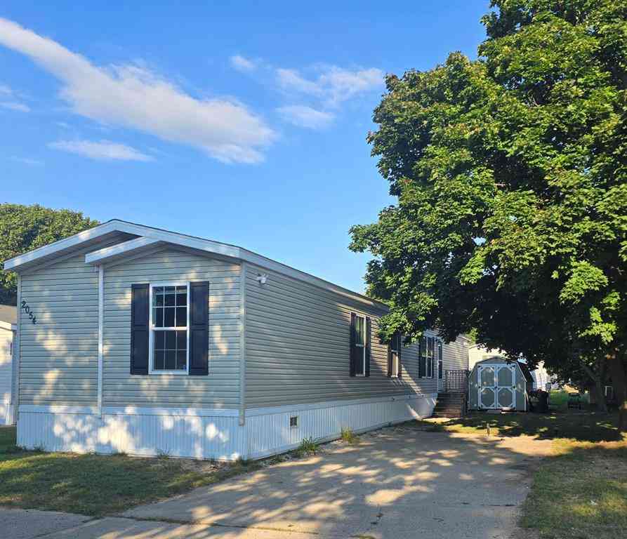 Homes For Sale - 2054 Ironwood E Court <br/> Muskegon, MI 49442