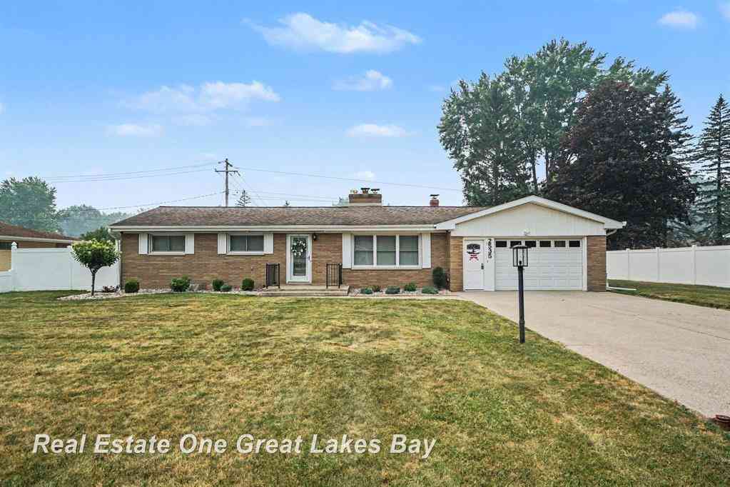Homes For Sale - 2535 E Greendale Drive <br/> Saginaw, MI 48603