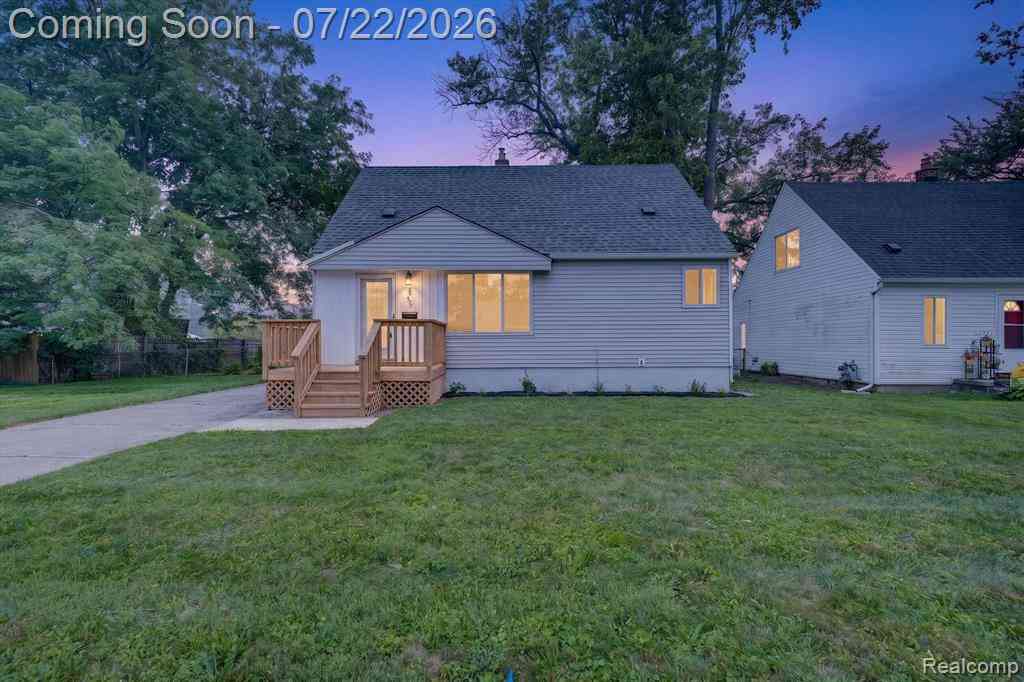 Homes For Sale - 29527 James Street <br/> Garden City, MI 48135